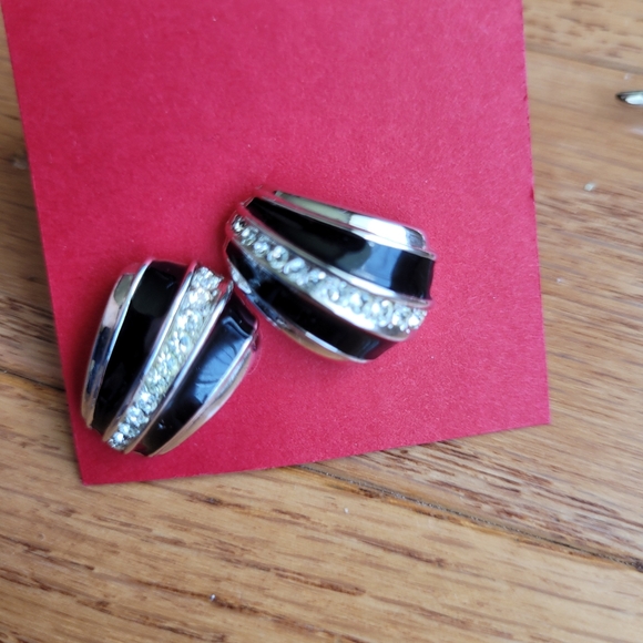 Earrings and Brooch Lot - Picture 5 of 12